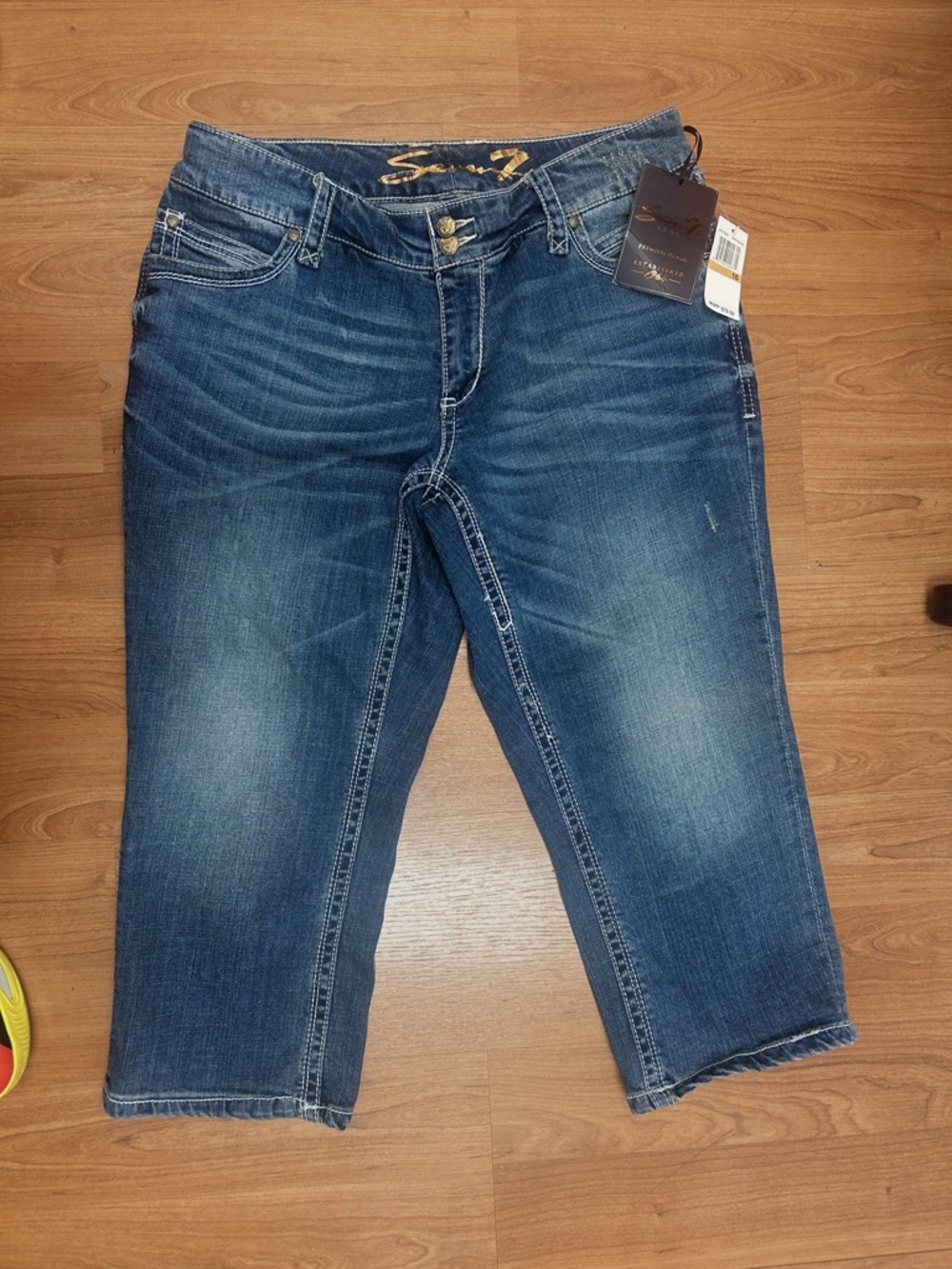 *New With Tags* Seven Luxe Capri Jeans/Shorts  size 16